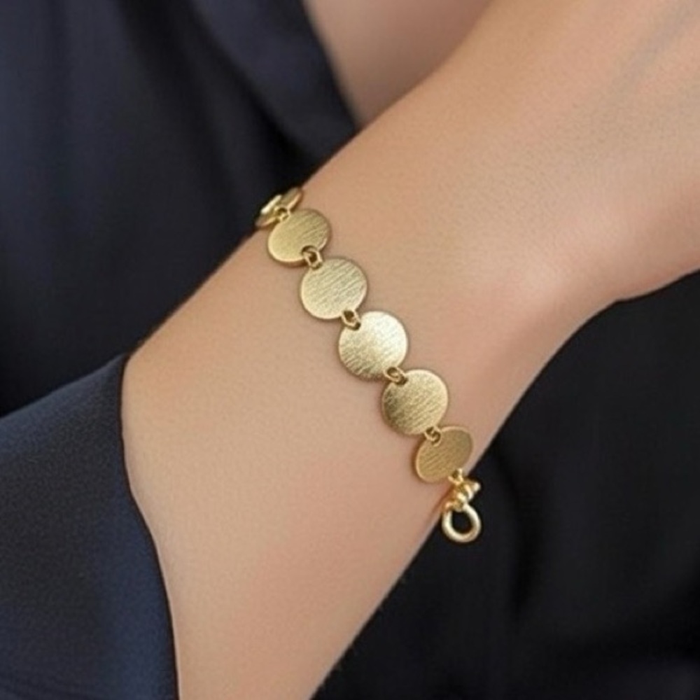 Gold Coloured Circle Link Bracelet
